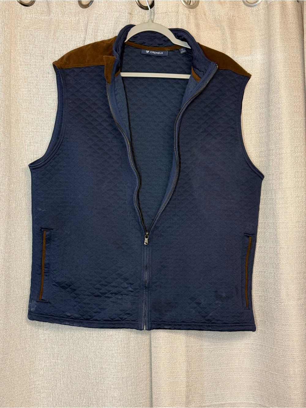 Daniel Cremieux Navy Quilted Vest with Brown Shoulder Accents - Picture 2 of 3